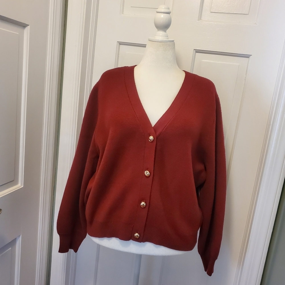 CYRUS Burgundy Cardigan With Shiny Goldtone Button Close Size XL, Busines Casual